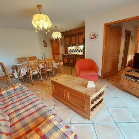T3 De 51m² Avec Terrasse En Plein Centre De - Proche Commerces, Parking Prive - Fr-1-624-28 *